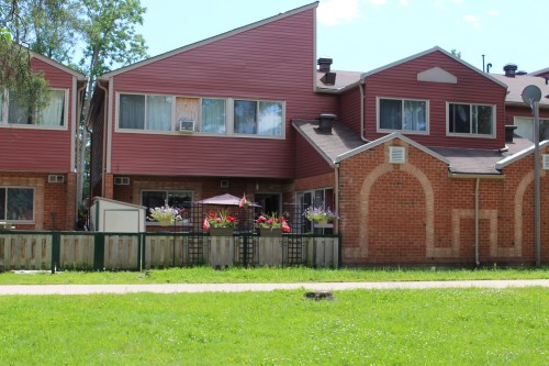 Red Pine Estates Townhouses